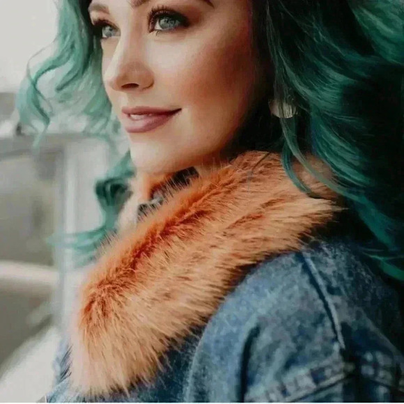 JEAN JACKET WITH REMOVABLE FUR - Picture 4 of 6